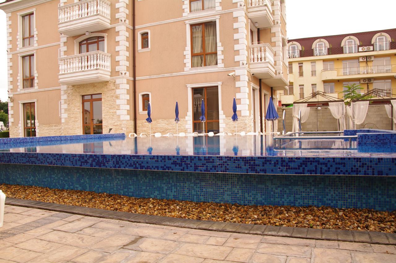 Hotel Aristokrat ابزور المظهر الخارجي الصورة