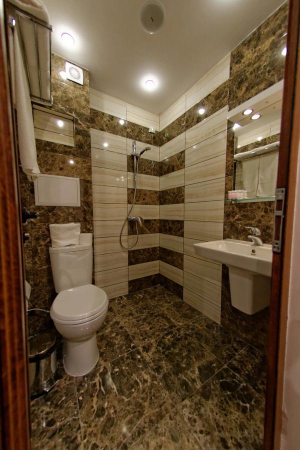 Hotel Aristokrat ابزور المظهر الخارجي الصورة