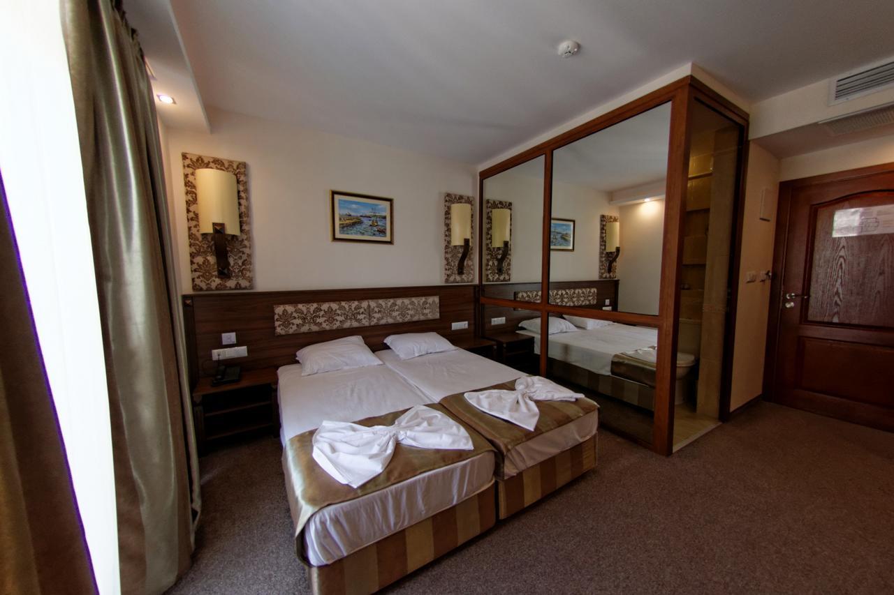 Hotel Aristokrat ابزور المظهر الخارجي الصورة