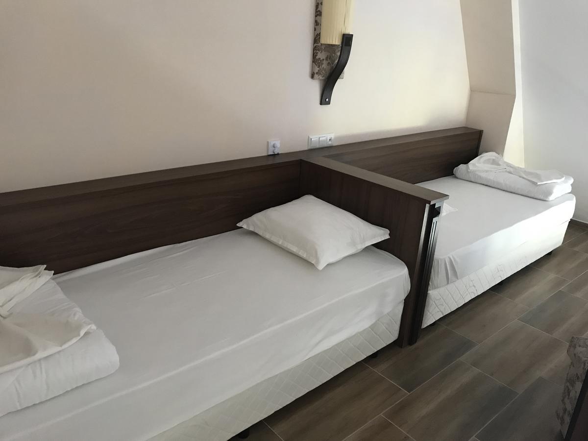 Hotel Aristokrat ابزور المظهر الخارجي الصورة